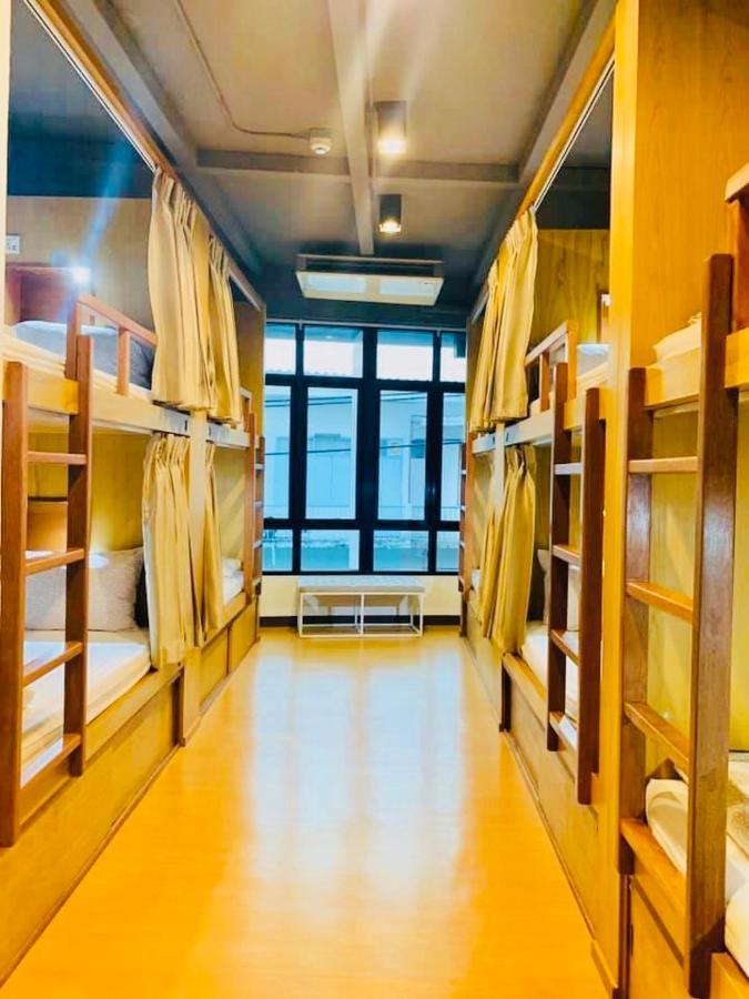 Daraya Hostel Bangkok Bagian luar foto