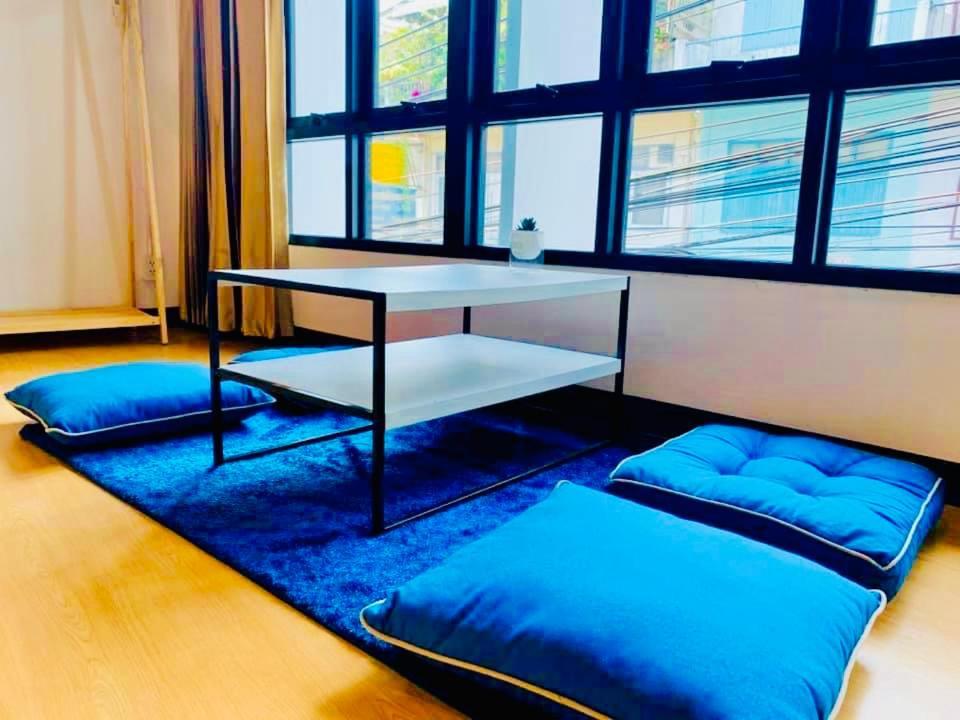 Daraya Hostel Bangkok Bagian luar foto