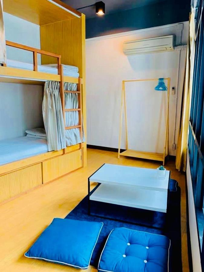 Daraya Hostel Bangkok Bagian luar foto