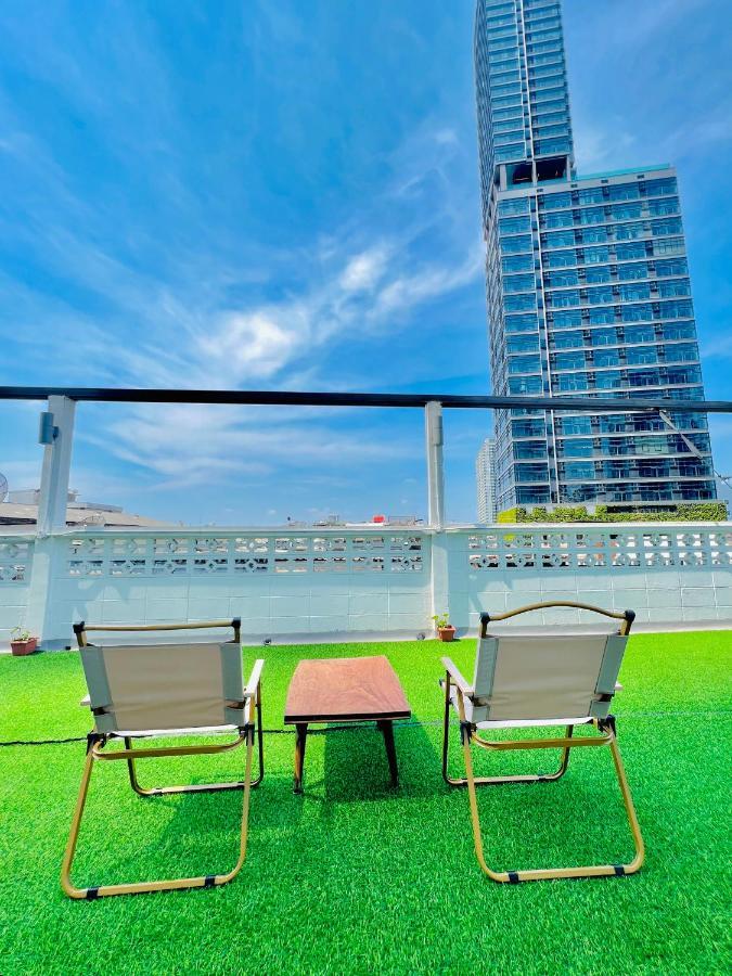 Daraya Hostel Bangkok Bagian luar foto